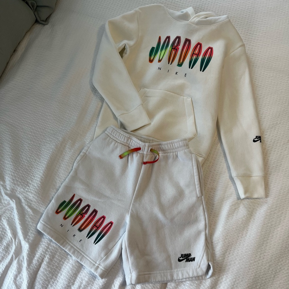 Nike Jordan set (hoodie NWT)